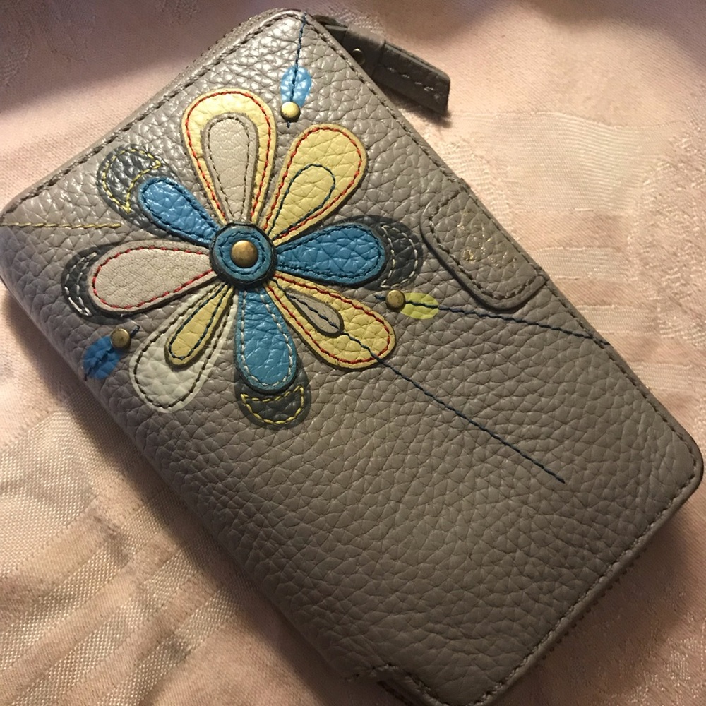 Fossil wallet